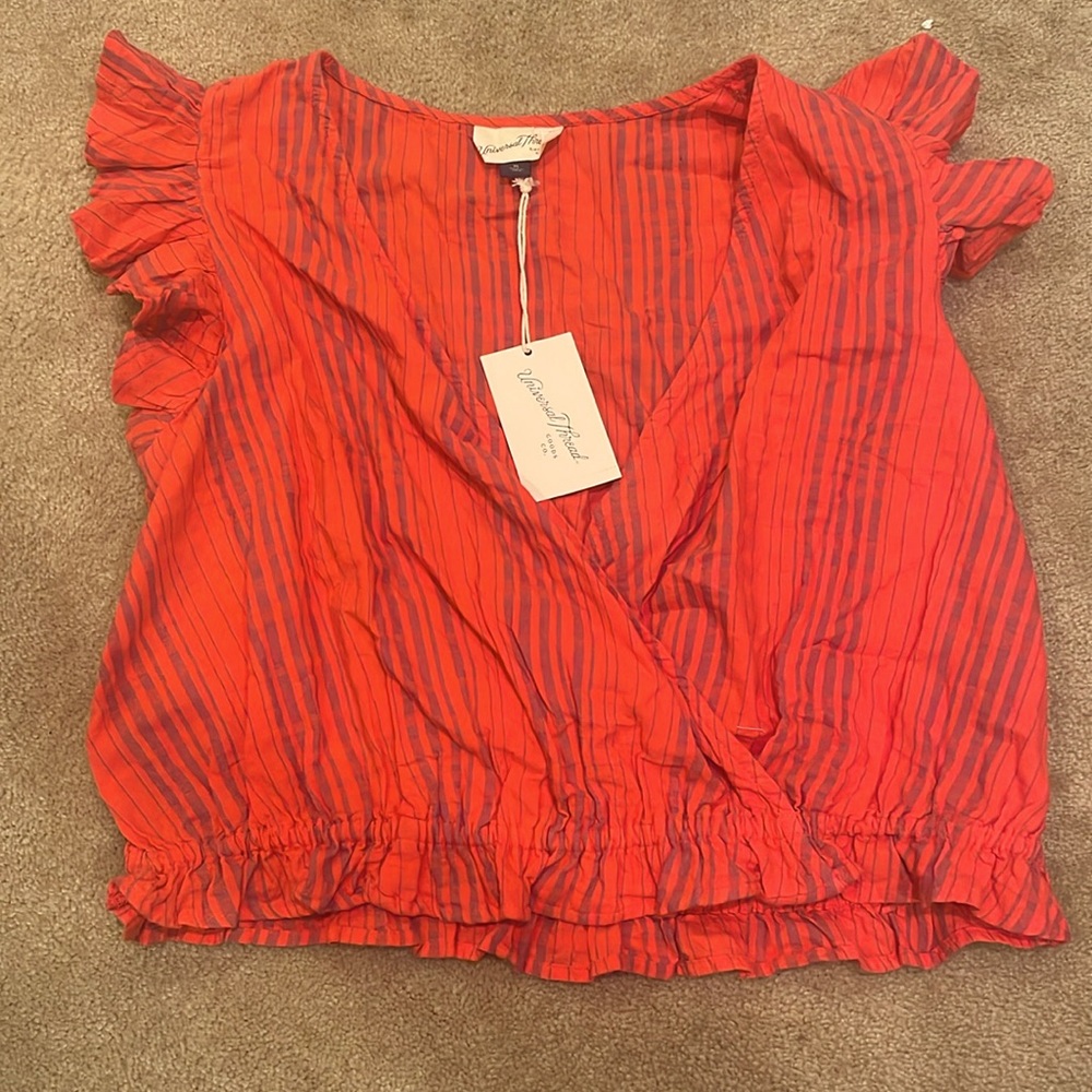 Red cropped top